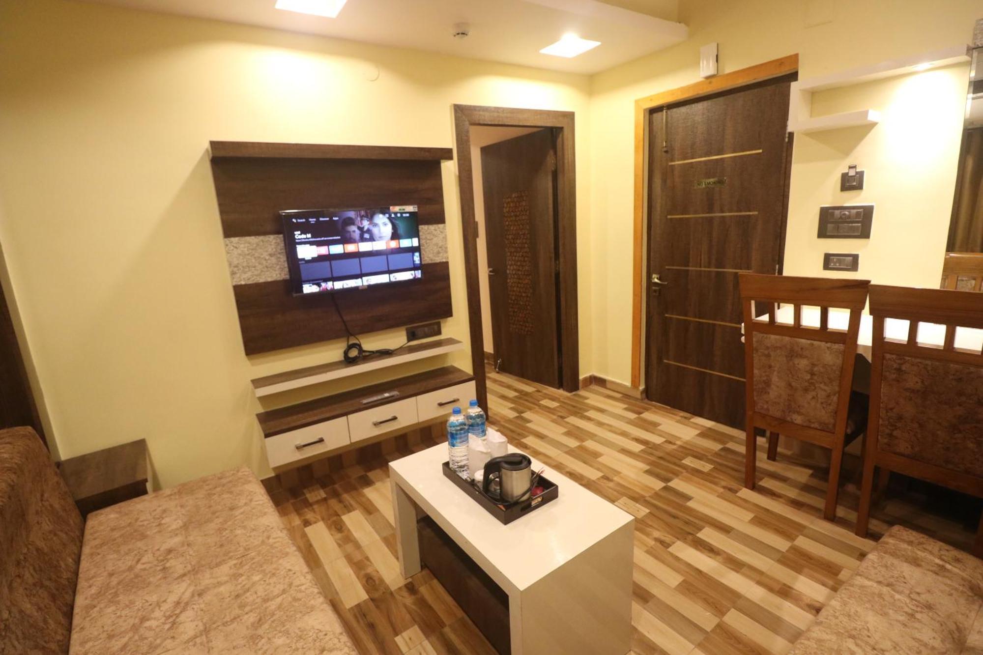 Mohar Residency Hotell Kolkata Eksteriør bilde