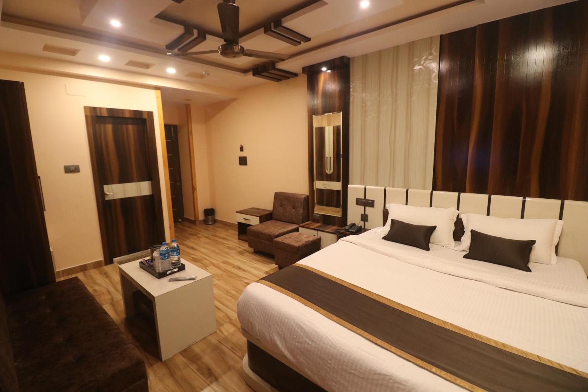 Mohar Residency Hotell Kolkata Eksteriør bilde