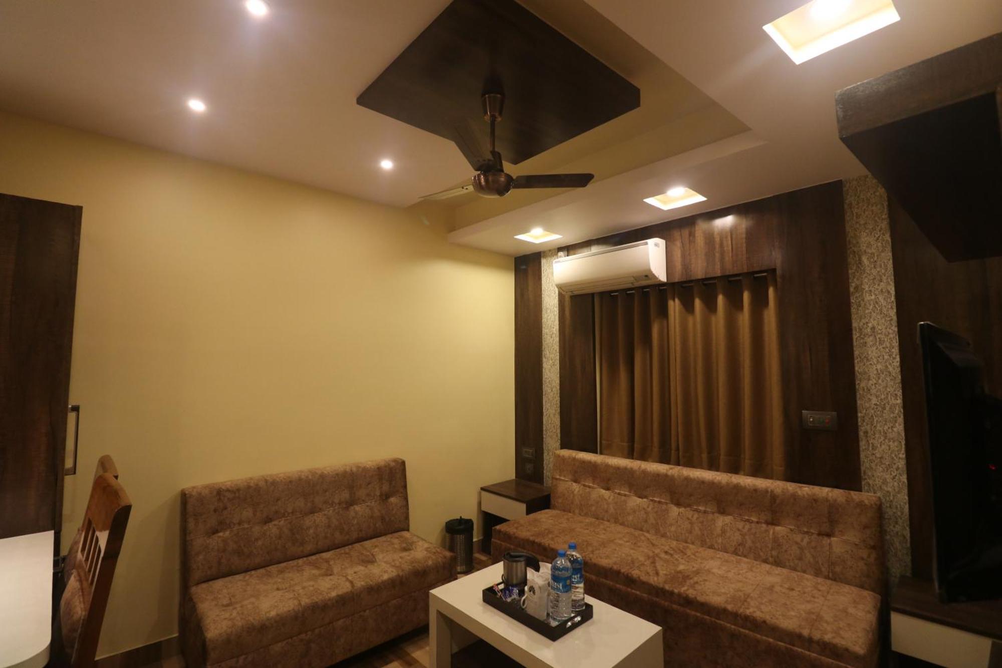 Mohar Residency Hotell Kolkata Eksteriør bilde